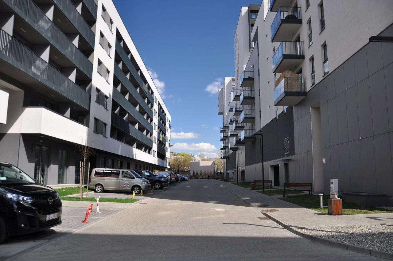 Q Apart Grand - Klimatyzowane 3 Pokojowe Apartamenty Przy Manufakturze Z Garazem Gratis, Fv Łódź Exteriör bild