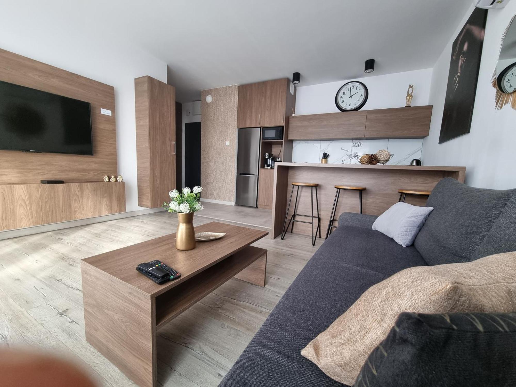 Q Apart Grand - Klimatyzowane 3 Pokojowe Apartamenty Przy Manufakturze Z Garazem Gratis, Fv Łódź Exteriör bild