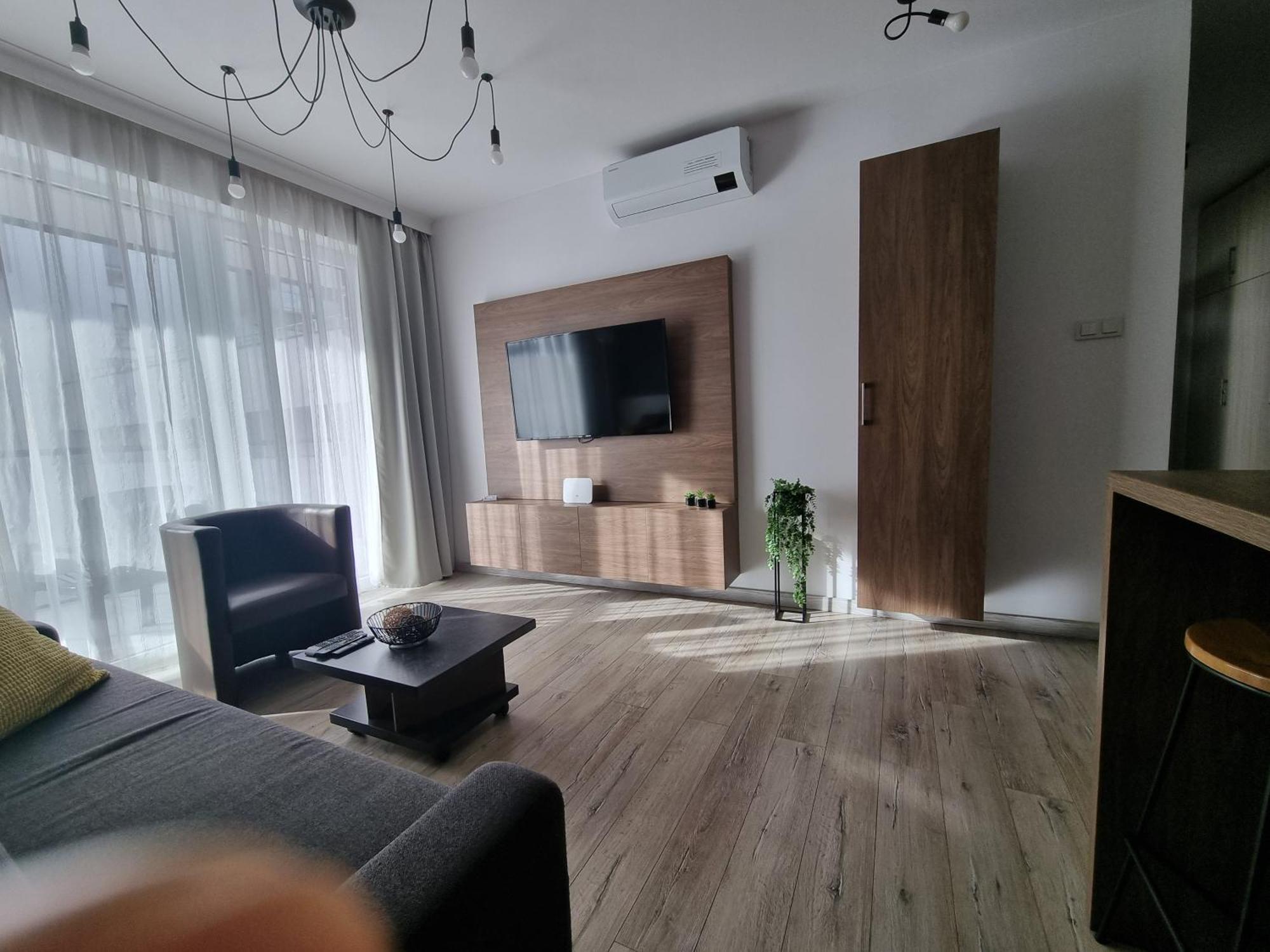 Q Apart Grand - Klimatyzowane 3 Pokojowe Apartamenty Przy Manufakturze Z Garazem Gratis, Fv Łódź Exteriör bild