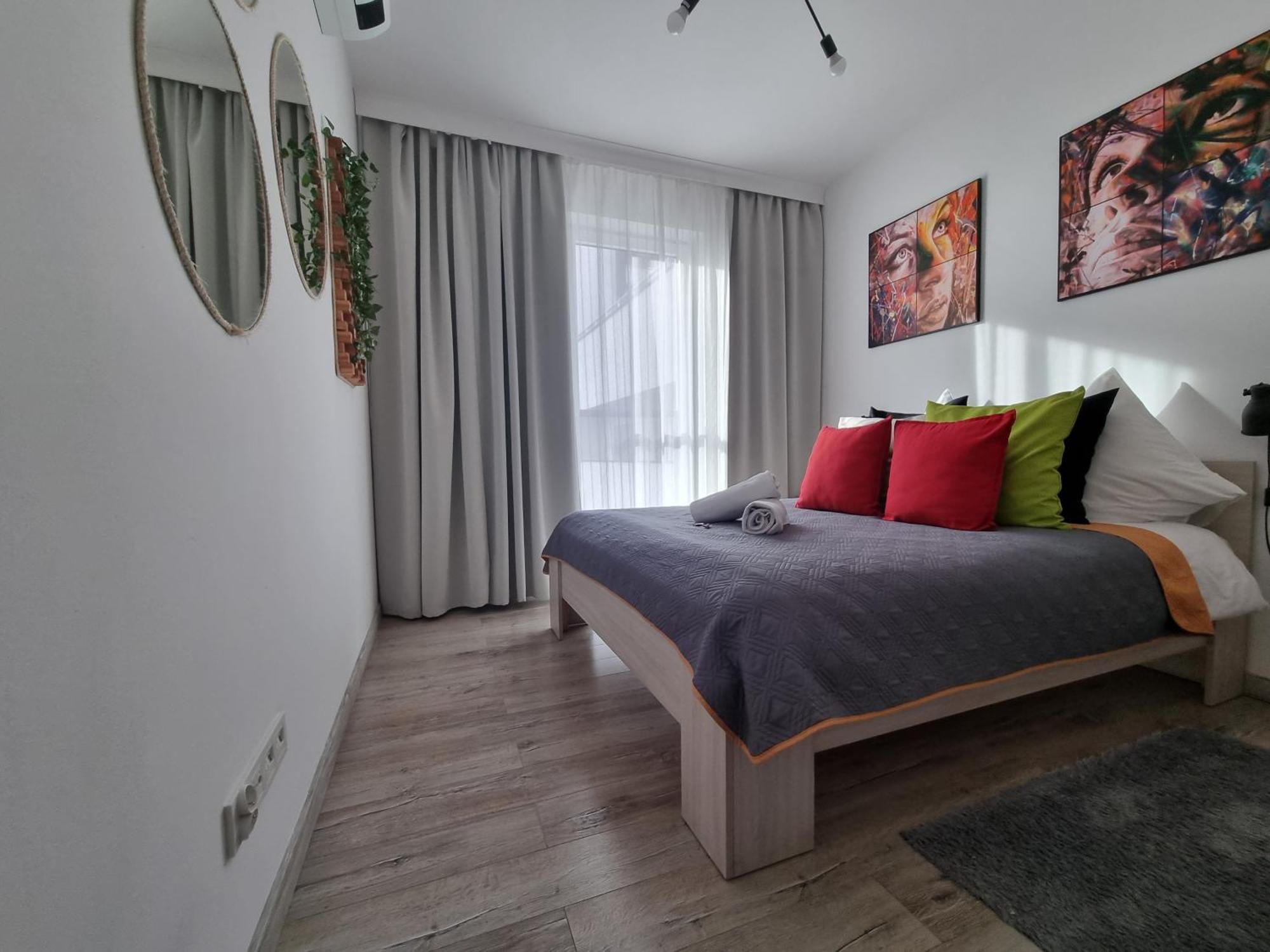 Q Apart Grand - Klimatyzowane 3 Pokojowe Apartamenty Przy Manufakturze Z Garazem Gratis, Fv Łódź Exteriör bild