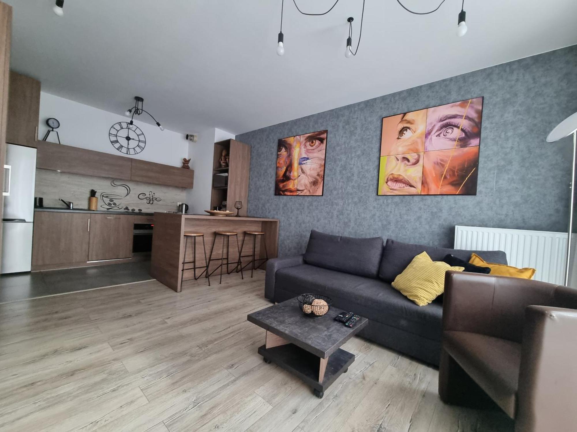 Q Apart Grand - Klimatyzowane 3 Pokojowe Apartamenty Przy Manufakturze Z Garazem Gratis, Fv Łódź Exteriör bild